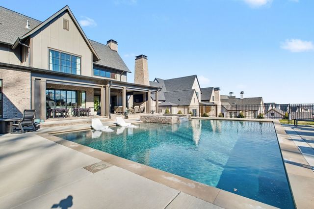 8064 Heirloom Blvd, College Grove, TN 37046