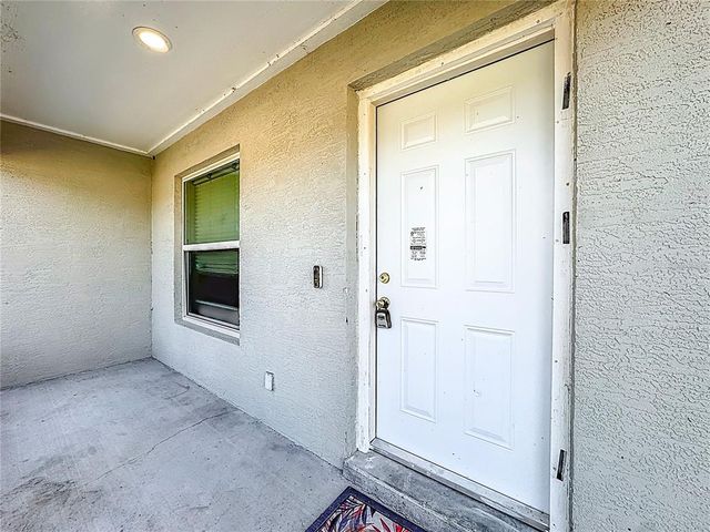 1006 DORA AVENUE, Tavares, FL 32778