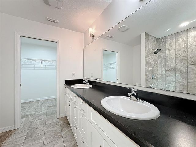 1006 DORA AVENUE, Tavares, FL 32778