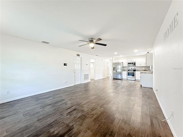 1006 DORA AVENUE, Tavares, FL 32778