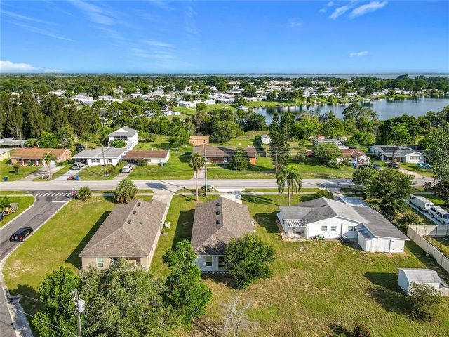 1006 DORA AVENUE, Tavares, FL 32778