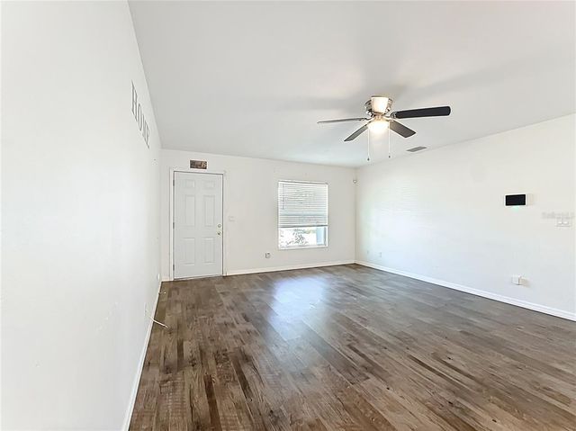 1006 DORA AVENUE, Tavares, FL 32778