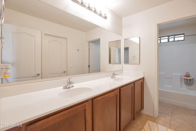 4927 W ESCUDA Drive, Glendale, AZ 85308