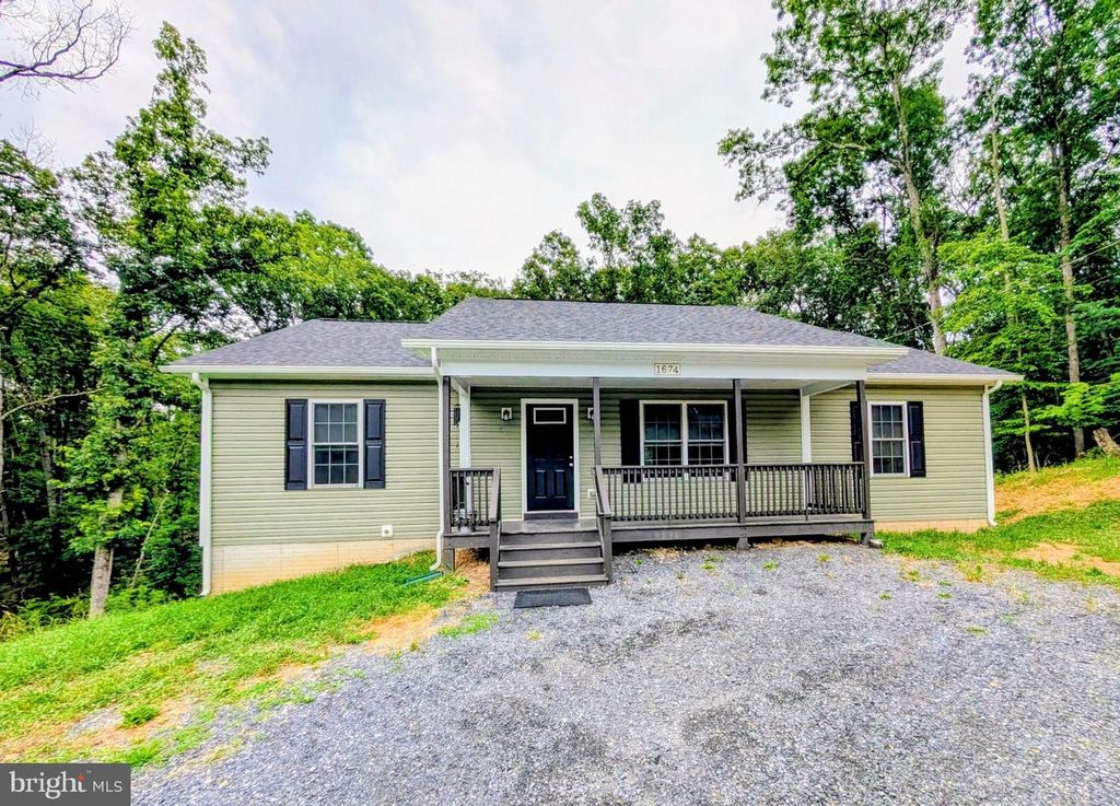 1674 WESTERN LN, Front Royal, VA 22630