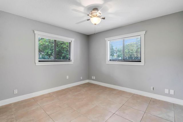 18201 SW 70th Place, Southwest Ranches, FL 33331