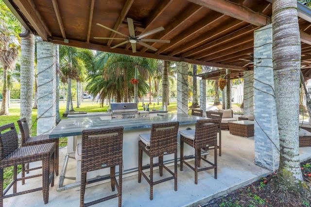 18201 SW 70th Place, Southwest Ranches, FL 33331