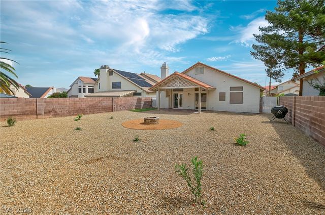 405 Crater Court, Henderson, NV 89014