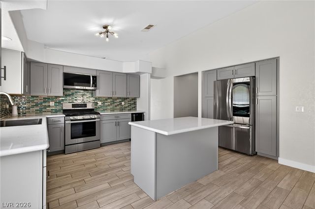 405 Crater Court, Henderson, NV 89014