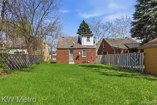 18645 Ardmore Street, Detroit, MI 48235