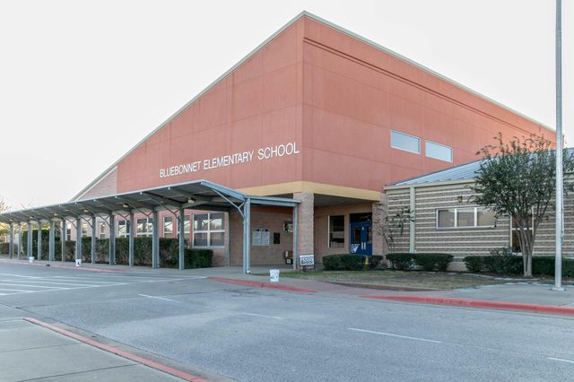 298 Maddy WAY, Bastrop, TX 78602