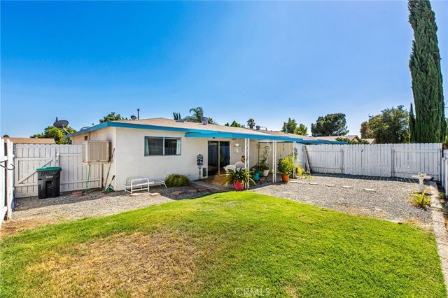 2236 San Padre, Hemet, CA 92545