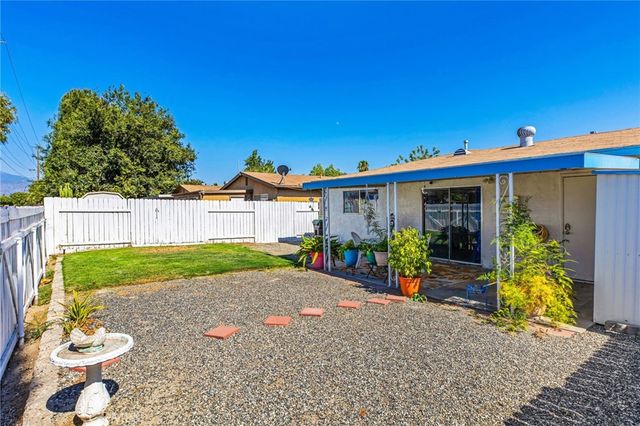 2236 San Padre, Hemet, CA 92545