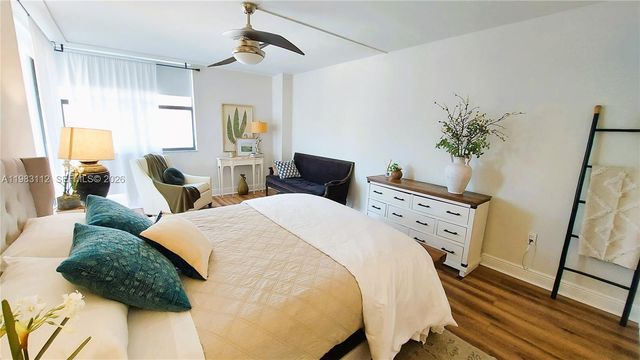 3375 N Country Club Dr 207, Aventura, FL 33180