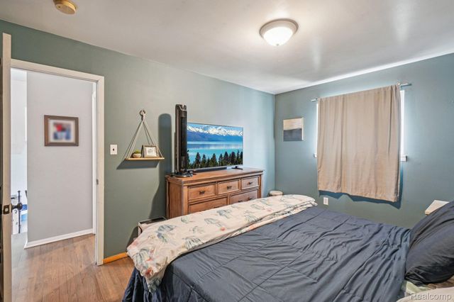 630 Peacock Avenue, Pontiac, MI 48340