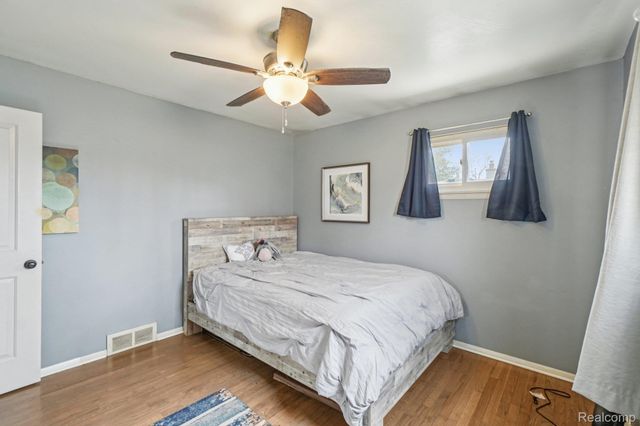 630 Peacock Avenue, Pontiac, MI 48340