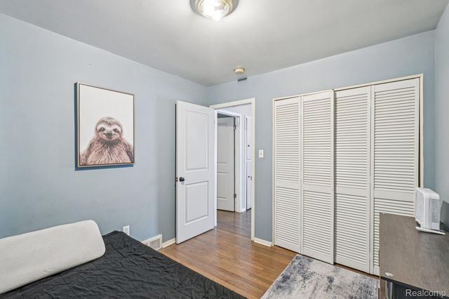 630 Peacock Avenue, Pontiac, MI 48340