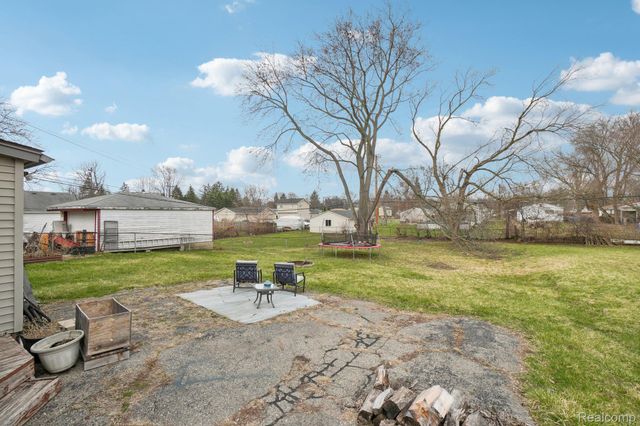 630 Peacock Avenue, Pontiac, MI 48340