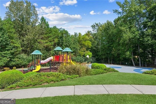 15 Hawnley Trail NW, Suwanee, GA 30024