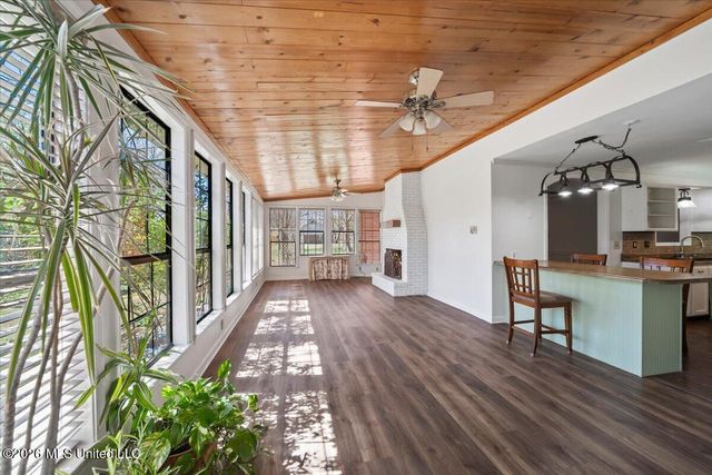 8937 Robertson Lane, Olive Branch, MS 38654