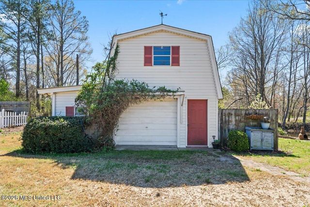 8937 Robertson Lane, Olive Branch, MS 38654