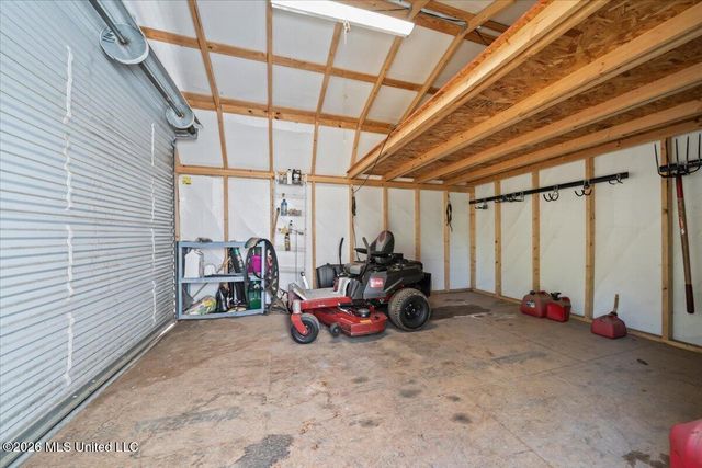 8937 Robertson Lane, Olive Branch, MS 38654