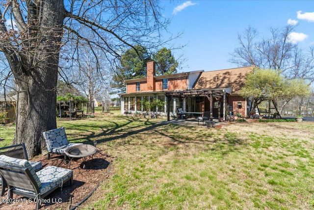 8937 Robertson Lane, Olive Branch, MS 38654
