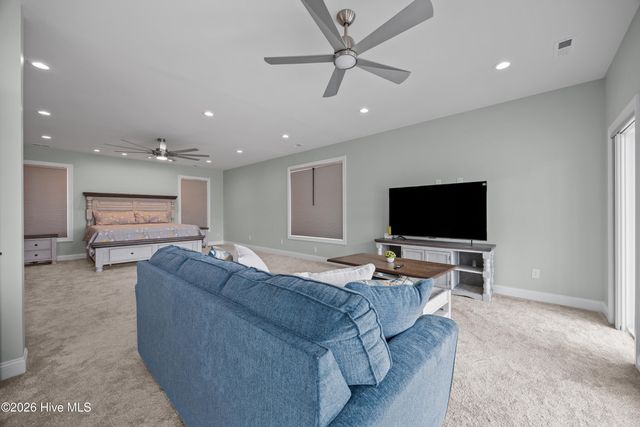 104 E Seaview Drive, Emerald Isle, NC 28594