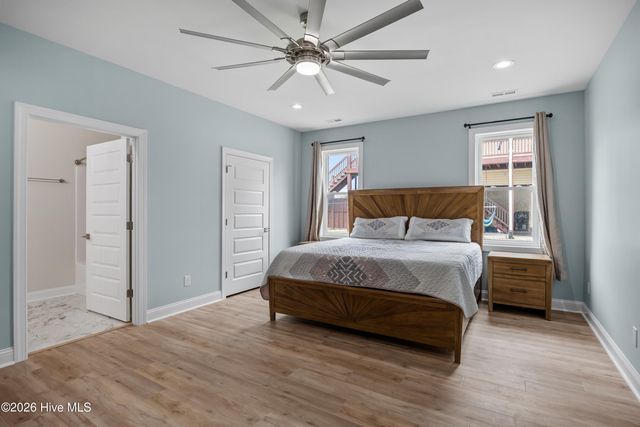 104 E Seaview Drive, Emerald Isle, NC 28594