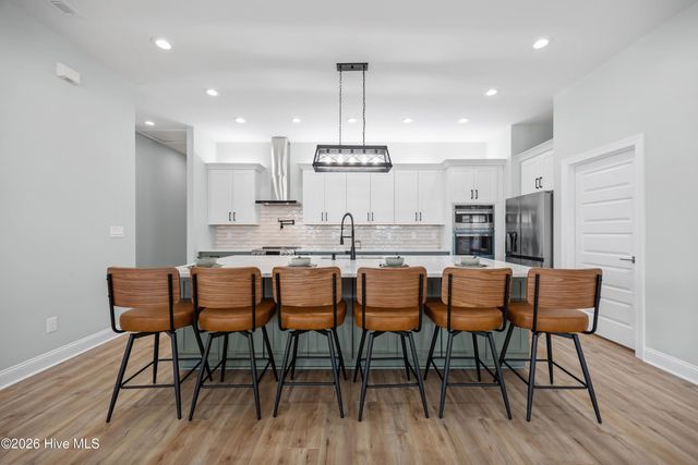 104 E Seaview Drive, Emerald Isle, NC 28594