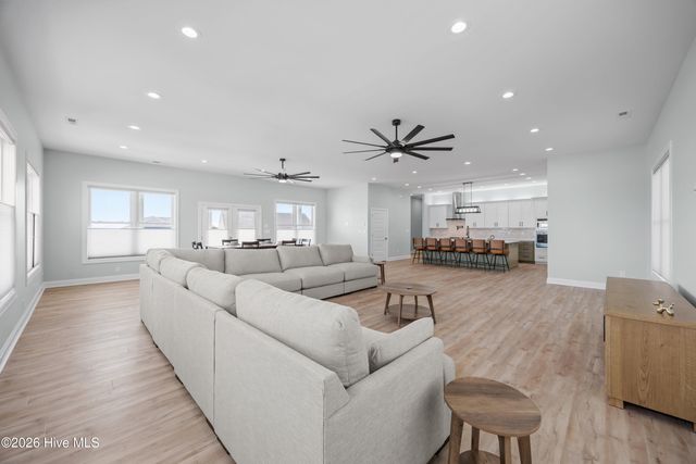 104 E Seaview Drive, Emerald Isle, NC 28594