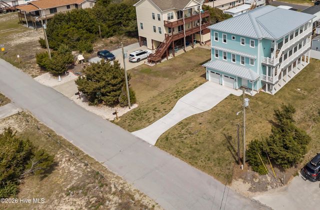 104 E Seaview Drive, Emerald Isle, NC 28594