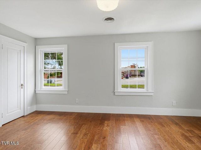 814 East Jefferson Street, Jefferson City, TN 37760