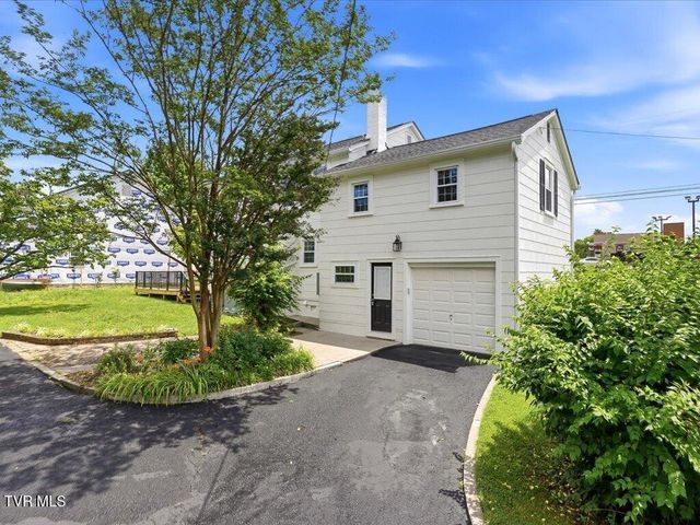 814 East Jefferson Street, Jefferson City, TN 37760