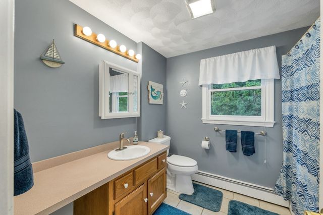 14 Burnside Ln, Merrimac, MA 01860