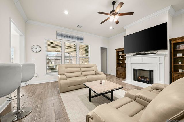 6461 Soaring Dr, Gonzales, LA 70737