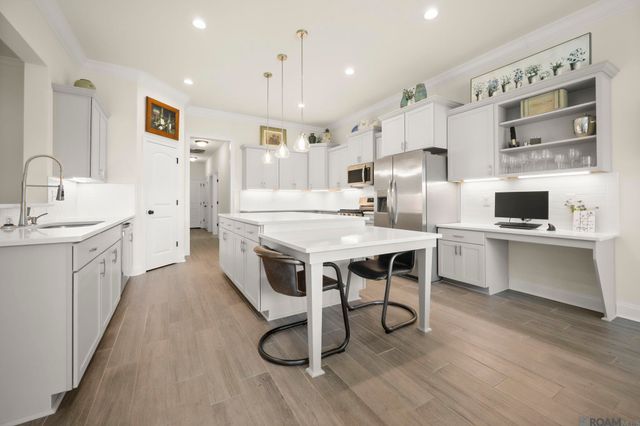 6461 Soaring Dr, Gonzales, LA 70737