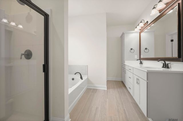 6461 Soaring Dr, Gonzales, LA 70737