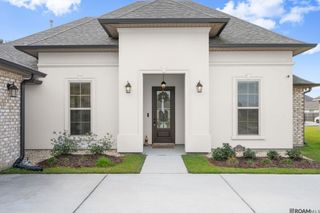 6461 Soaring Dr, Gonzales, LA 70737