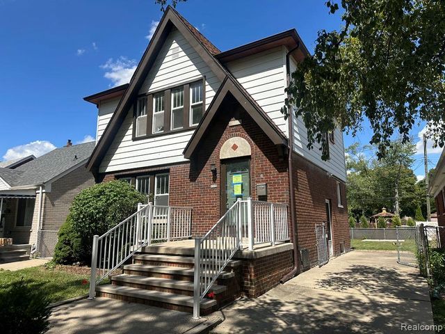 1056 Stewart Avenue, Lincoln Park, MI 48146