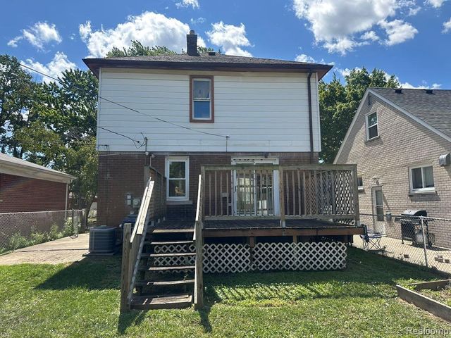 1056 Stewart Avenue, Lincoln Park, MI 48146