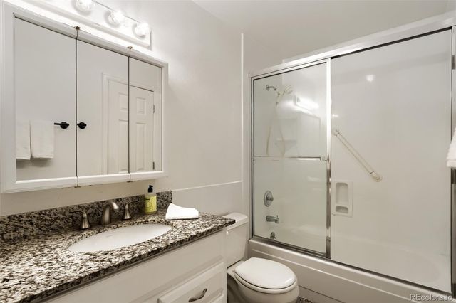 8788 W Glasgow Place, Littleton, CO 80128