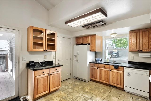 8788 W Glasgow Place, Littleton, CO 80128
