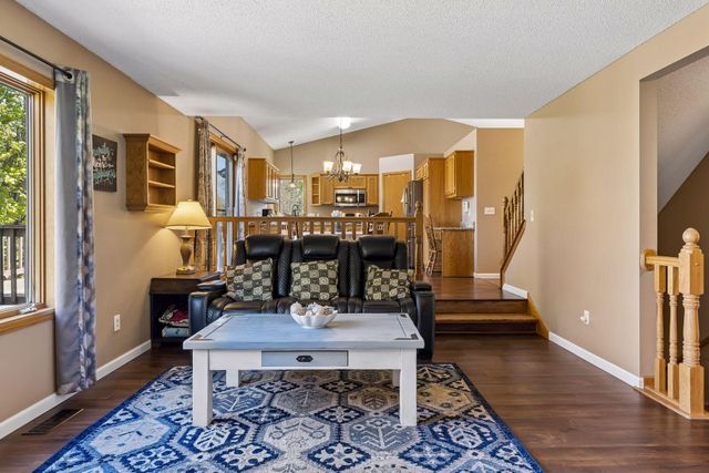 10916 Timberline Drive N, Champlin, MN 55316