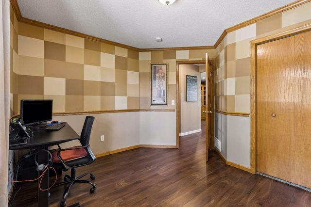 10916 Timberline Drive N, Champlin, MN 55316