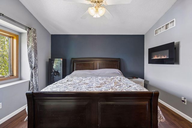 10916 Timberline Drive N, Champlin, MN 55316