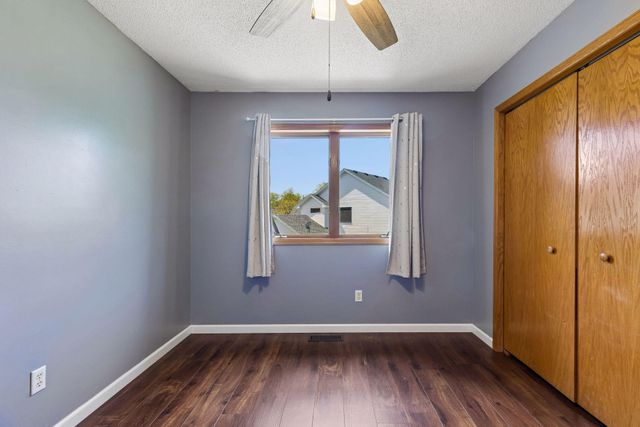 10916 Timberline Drive N, Champlin, MN 55316