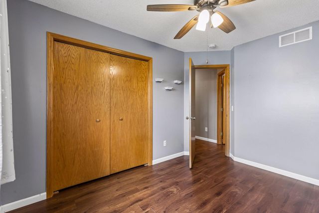 10916 Timberline Drive N, Champlin, MN 55316
