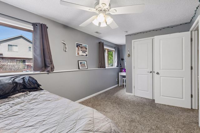 10916 Timberline Drive N, Champlin, MN 55316