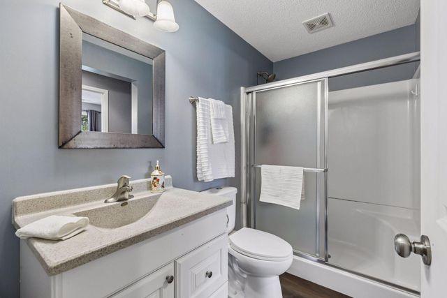 10916 Timberline Drive N, Champlin, MN 55316