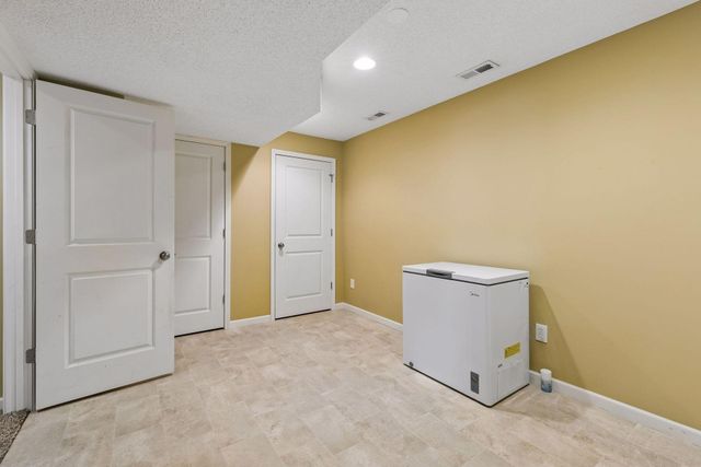 10916 Timberline Drive N, Champlin, MN 55316